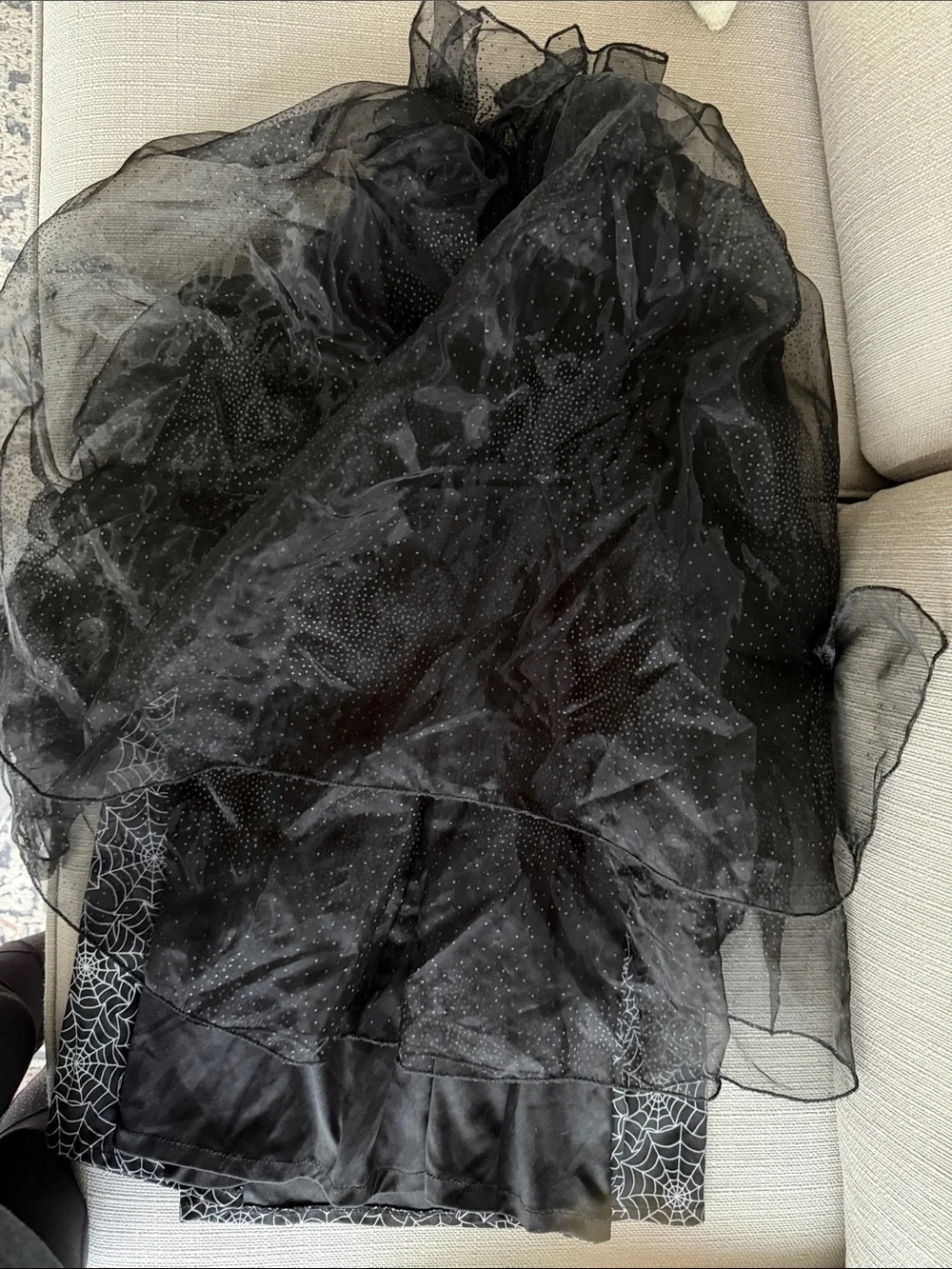 Pottery Barn Kids glow in the dark witch Halloween costume size 3